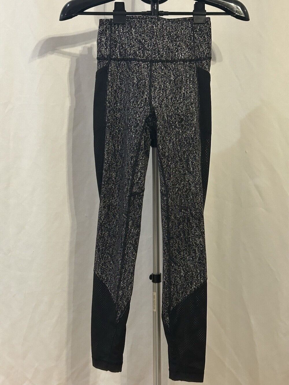 Lululemon Fit Physique Tight High Rise Leggings size 4